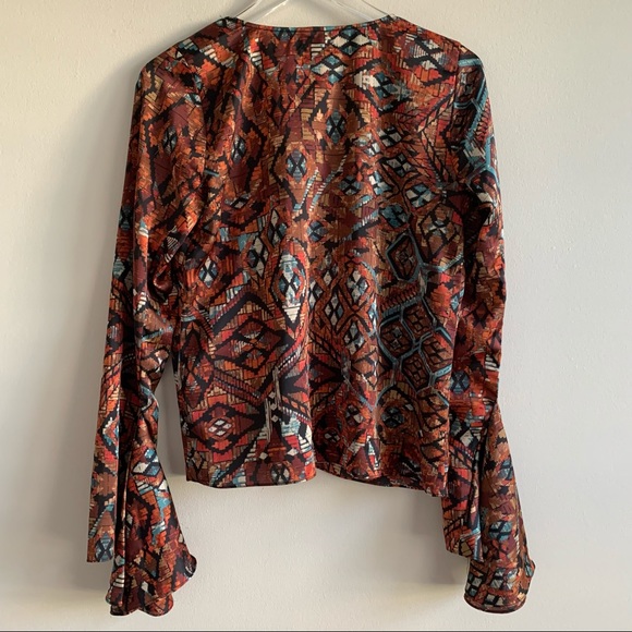 Show Me Your MuMu Geometric pattern boho printed blouse draped sleeve - Picture 8 of 10